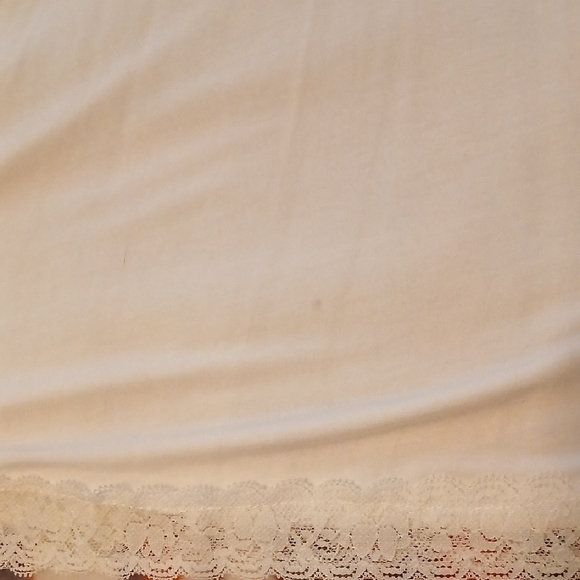 POL White Lace Flowy Cami Top - Picture 7 of 8